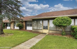 32c Yorkshire Court, Manchester, NJ 08759