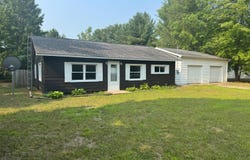 140 E Pierce Drive, White Cloud, MI 49349