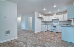 263 20TH AVE, Longview, WA 98632
