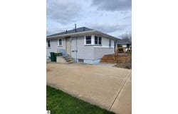 2764 Sandra Street, Bay City, MI 48708
