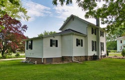 8974 M-140, Berrien Center, MI 49102