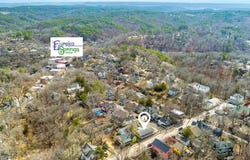 15 White  ST, Eureka Springs, AR 72632