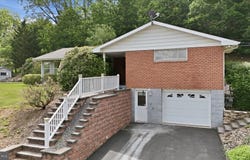 199 BUSER Street, RIDGELEY, WV 26753