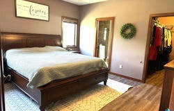 303 Meadowlark Ln, Montrose, SD 57048