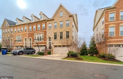 3110 CITYSCAPE DRIVE NE, WASHINGTON, DC 20018