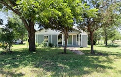 1402 Avenue A, Cisco, TX 76437