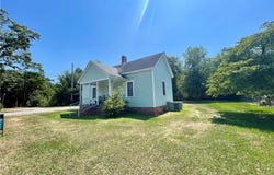 22 Third Street, Laurinburg, NC 28352