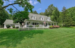 3043 E Wallings Road, Broadview Heights, OH 44147