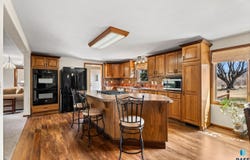 47573 255Th St, Renner, SD 57055