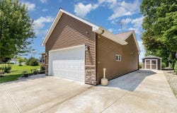 924 Mallard Lane, Belle Plaine, MN 56011