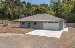 7320 Tanglewood AVE, Gleneden Beach, OR 97388