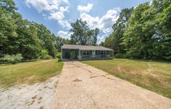 1527 W Cardinal Drive, Horseshoe Bend, AR 72512