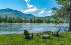 512 River Dr, Clark Fork, ID 83811