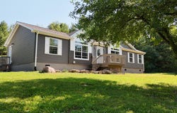 606 Patent Road, Peru, NY 12972