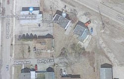 1323 Goshen Road, Fort Wayne, IN 46808-2033