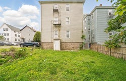 646 Birch St, Fall River, MA 02724