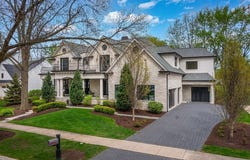 1017 Royal Bombay Court, Naperville, IL 60563