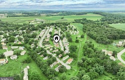 211 ROBIN DRIVE, RED LION, PA 17356