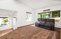 1975 W 34TH AVE, Eugene, OR 97405