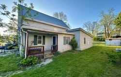 203 W Oakridge, Goshen, IN 46526
