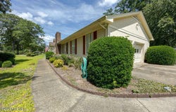400 Rockledge Road, New Bern, NC 28562