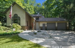 1026 Alan Street, Fremont, MI 49412