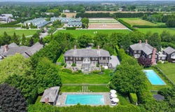 15 West Pond Drive, Bridgehampton, NY 11976