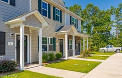 7 Jaydn Drive W, Jacksonville, NC 28546
