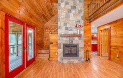 25 Gopher Park Road, Manchester, ME 04351