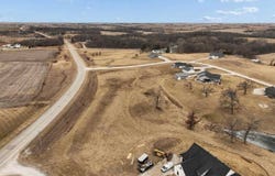 2818 W Drive, Parnell, IA 52325