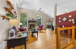 1025 Forest Glen Court, Burnsville, MN 55337