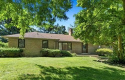 1105 White Oak Drive, South Bend, IN 46617