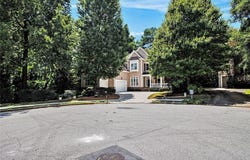 3698 Lakeview Drive, Tucker, GA 30084
