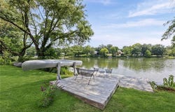 6829 Lakeshore Drive, Raytown, MO 64133