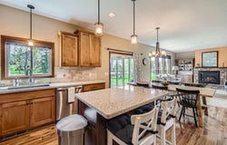 8960 196th Street W, Lakeville, MN 55044