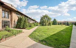 800 E Old Willow Road, Prospect Heights, IL 60070