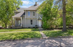 526 W 8th Street, Cedar Falls, IA 50613