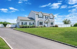 24 Pleasant Court, Baiting Hollow, NY 11933