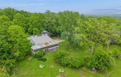 1864 40th Place, Melcher Dallas, IA 50062