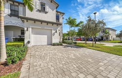 20357 NW 4th Path, Miami Gardens, FL 33169