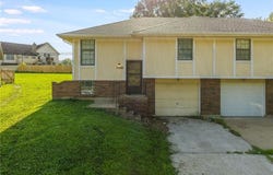 7820 E 130Th Court, Grandview, MO 64030