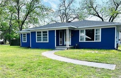 1307 W Main Street, Cameron, TX 76520