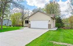 1201 Juniper Lane, Buffalo, MN 55313