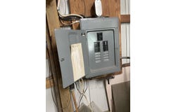 00 V/L Casey, Saginaw, MI 48601