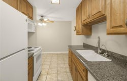2800 Hamline Avenue N, Roseville, MN 55113