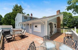63 Black Point Lane, Portsmouth, RI 02871