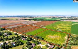002 Sunset Rd, Great Bend, KS 67530