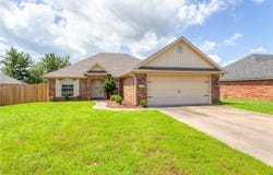 199 Pecan  LN, Greenwood, AR 72936
