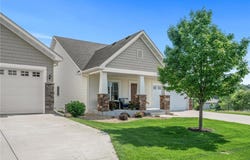 1034 36th Street W, Hastings, MN 55033