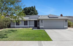 2329 Cottonwood Drive, Hanford, CA 93230